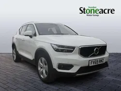 White Used 2019 Volvo XC40 Momentum SUV | £20,995 (Fair price)