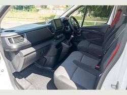 White Used 2023 Renault Trafic Van | £15,999 (Good price)