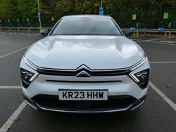 White Used 2023 Citroën C5 X PureTech Hatchback | £17,495 (Fair price)