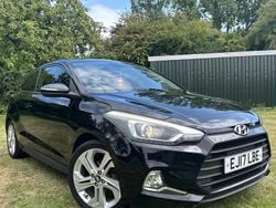 Black Used 2017 Hyundai i20 Sport Coupe | £4,995 (Fair price)