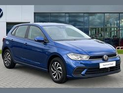 Reef blue metallic Used 2025 VW Polo Life Hatchback | £20,172 (Fair price)
