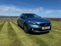 Blue Used 2015 Volvo V40 CC Estate | £6,795 (Good price)