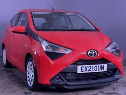 Red Used 2021 Toyota Aygo X-play Hatchback | £10,999 (Fair price)