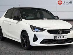 Brilliant paint arctic white Used 2023 Vauxhall Corsa Hatchback | £12,780 (Fair price)