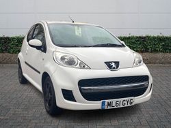 White Used 2011 Peugeot 107 Sportium Hatchback | £3,290 (A bit pricey)