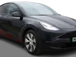 Black Used 2023 Tesla Model Y Long Range AWD SUV | £19,500 (Super price)