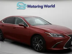 Used 2021 Lexus ES300H Sedan | £27,800 (Fair price)