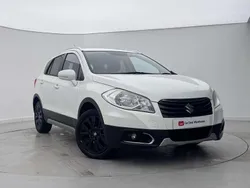 White Used 2015 Suzuki SX4 S-Cross SZ-T SUV | £7,899 (Fair price)