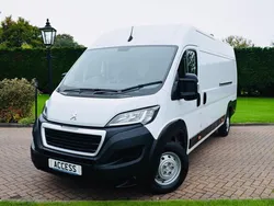 White Used 2022 Peugeot Boxer S Van | £10,495 (Good price)