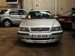 Used 2001 Volvo S40 Sedan | £899