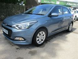 Blue Used 2017 Hyundai i20 Hatchback | £7,999 (Fair price)