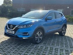Blue Used 2019 Nissan Qashqai N-Connecta SUV | £11,995 (Good price)