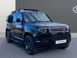 New 2025 Land Rover Defender SE Dynamic SUV | £73,988 (Expensive)