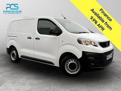 White Used 2020 Peugeot Expert Van | £10,000 (Fair price)