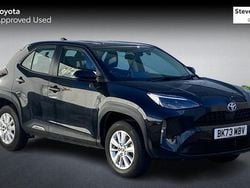 Used 2025 Toyota Yaris Hybrid Estate | £23,498 (Good price)