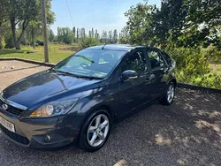 Grey Used 2009 Ford Focus Zetec Hatchback | £2,191 (Fair price)