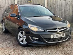 Black Used 2014 Vauxhall Astra SRi Estate | £3,199 (Good price)