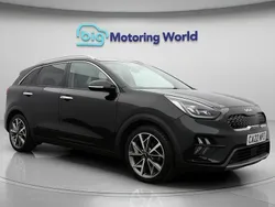 Black Used 2022 Kia Niro 4 SUV | £18,700 (Fair price)