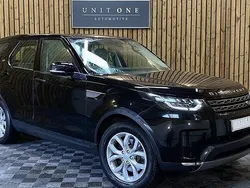 Black Used 2017 Land Rover Discovery 5 SE SUV | £20,800 (Super price)