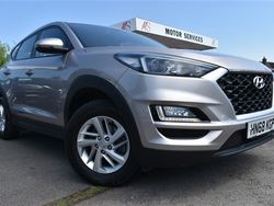 Beige Used 2018 Hyundai Tucson SUV | £10,925 (Fair price)