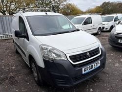 White Used 2018 Peugeot Partner Van | £3,795 (Fair price)