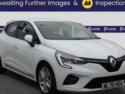 White Used 2020 Renault Clio V Play Hatchback | £8,240 (Fair price)