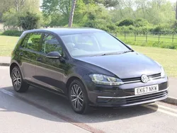 Black Used 2017 VW Golf VII SE Hatchback | £8,495 (Fair price)