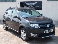 Black Used 2014 Dacia Sandero Lauréate Hatchback | £2,999 (Fair price)