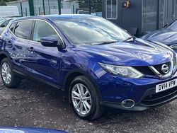 Blue Used 2014 Nissan Qashqai Acenta Premium SUV | £4,950 (Good price)