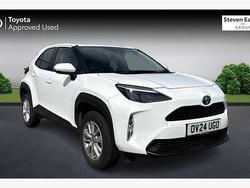 Used 2025 Toyota Yaris Hybrid Estate | £21,948 (Good price)