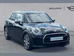 Black Used 2023 Mini Cooper Exclusive Hatchback | £21,995 (Fair price)