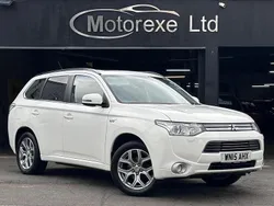 White Used 2015 Mitsubishi Outlander P-HEV Estate | £6,450 (Fair price)
