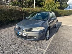 Grey Used 2006 Renault Mégane II Dynamique Hatchback | £1,695 (A bit pricey)