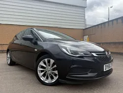 Black Used 2016 Vauxhall Astra Design Edition Hatchback | £4,295 (Fair price)