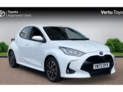 White Used 2023 Toyota Yaris Hybrid Design Hatchback | £17,396 (Good price)