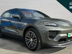 Green Used 2025 Porsche Macan SUV | £65,980 (Good price)