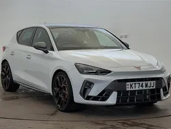 Glacial white Used 2025 Cupra Leon VZ3 Hatchback | £33,440 (Expensive)