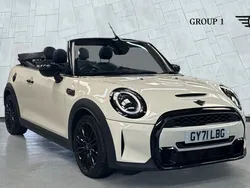 White Used 2021 Mini Cooper S Exclusive Hatchback | £20,450 (A bit pricey)