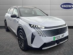White Used 2025 Peugeot 5008 GT SUV | £38,847