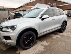 Silver Used 2014 VW Touareg SE SUV | £10,990 (Fair price)
