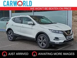 White Used 2018 Nissan Qashqai N-Connecta SUV | £9,990 (Fair price)