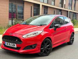 Red Used 2016 Ford Fiesta Zetec Hatchback | £2,490 (Super price)