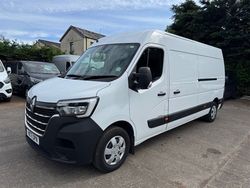 White Used 2021 Renault Master Business Van | £17,994 (Expensive)