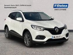 White Used 2019 Renault Kadjar Iconic SUV | £11,500 (Fair price)