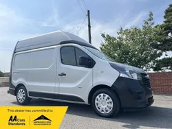 Silver Used 2016 Vauxhall Vivaro Van | £6,995 (A bit pricey)