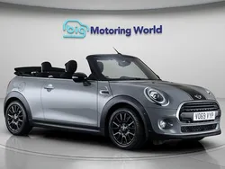 Used 2019 Mini Cooper Classic Hatchback | £12,700 (Fair price)