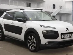 White Used 2015 Citroën C4 Cactus Flair Hatchback | £8,850 (Fair price)