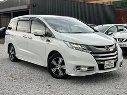 Black Used 2016 Honda Odyssey Hybrid MPV | £17,995 (Fair price)