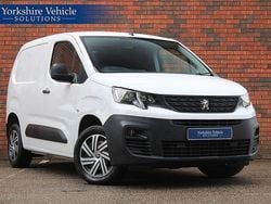 White Used 2021 Peugeot Partner Van | £6,989 (Fair price)