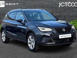 Grey New 2025 Seat Arona FR SUV | £19,490 (Fair price)